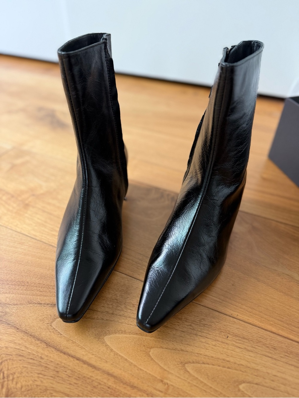 Alohas Ambar Ankle Booties